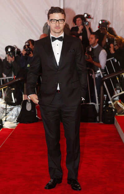 Kate Moss, Hathaway ,Alba and other celebs at