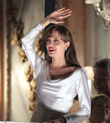 Action mom Angelina Jolie