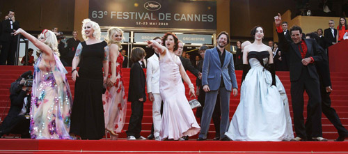 Stars at screening of film 