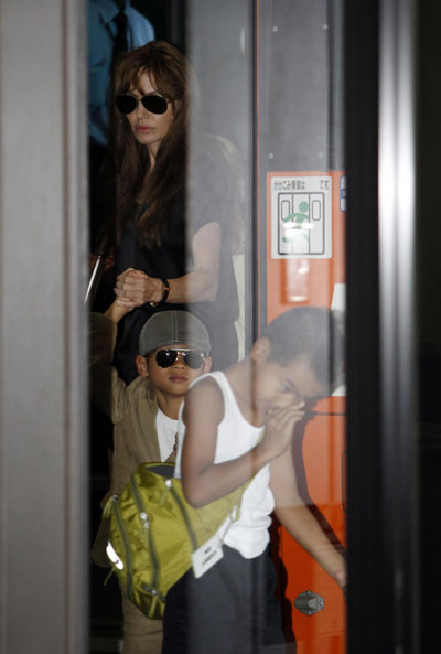 Jolie and kids at New Tokyo International Airport