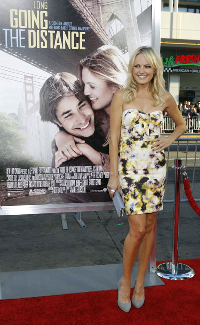 Cast members arrive at premiere of 'Going the Distance' in Hollywood