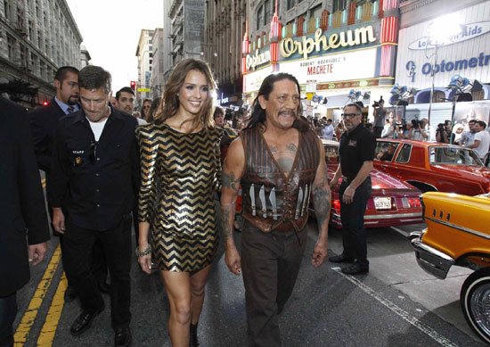 Jessica Alba arrives at premiere of 'Machete' in LA