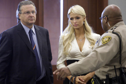 Paris Hilton admits cocaine possession