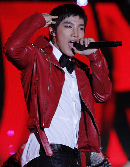 K-pop musicians attend joint concert to expand 'the Korean wave'