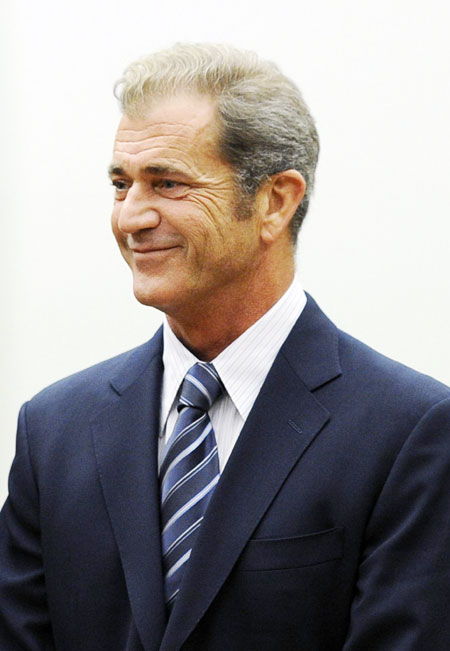 Mel Gibson settles for $750,000 with Grigorieva