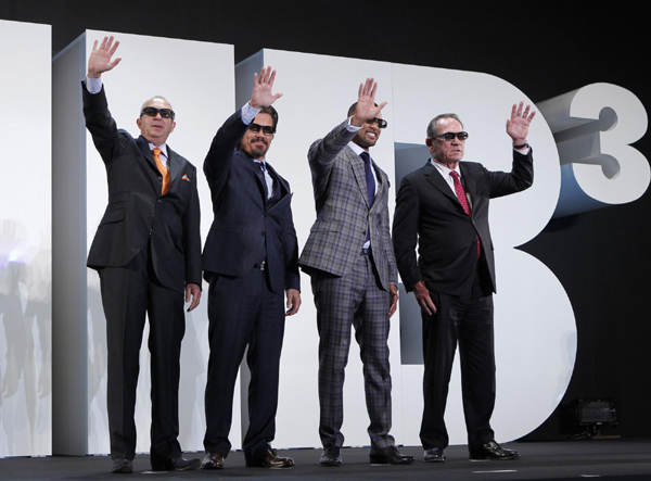 'Men in Black III' arrives in Japan