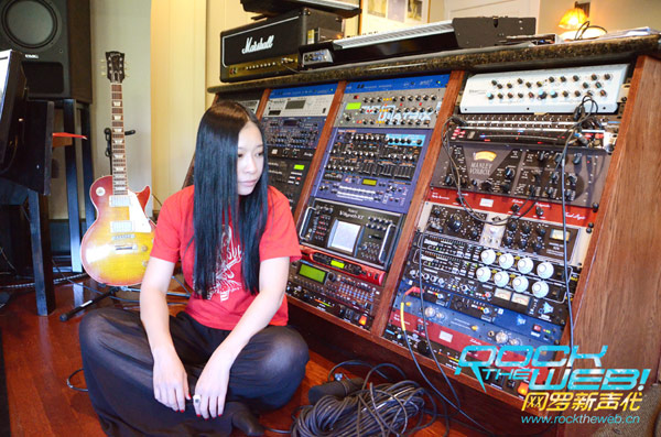 International team produces single for Chinese girl