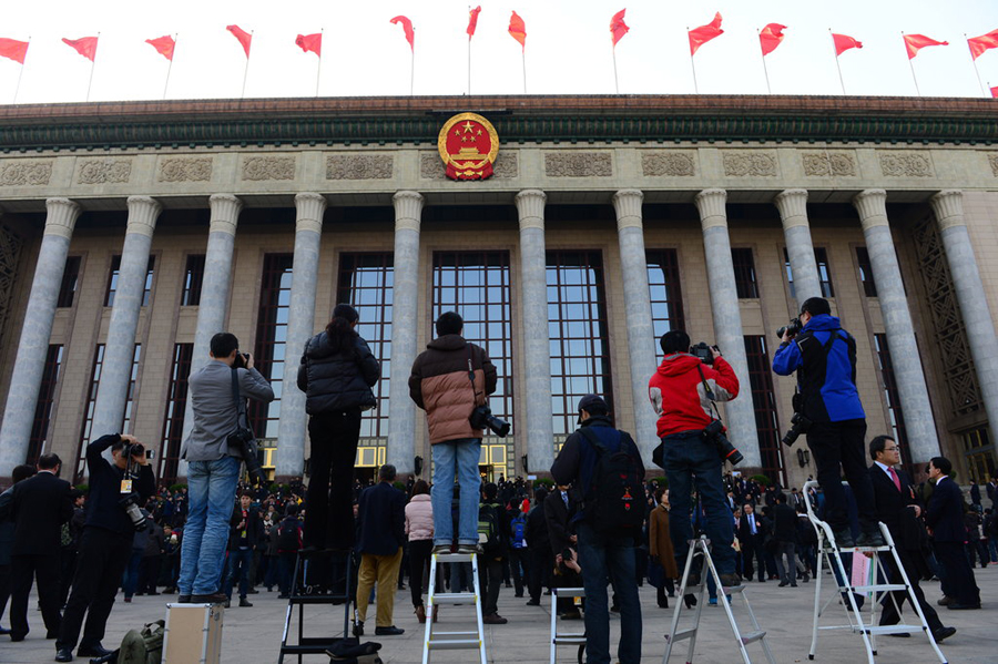 Daily snapshots of two sessions - March 3 Daily snapshots from two sessions - March 3