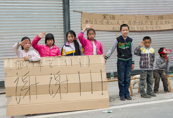 Locals show gratitude for help in quake zone