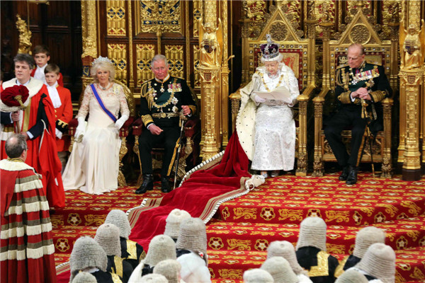 Britain's Queen Elizabeth delivers her speech in the House of Lords, during the State Opening of Parliament at the Palace of Westminster in London May 8, 2013. Queen Elizabeth opens Parliament