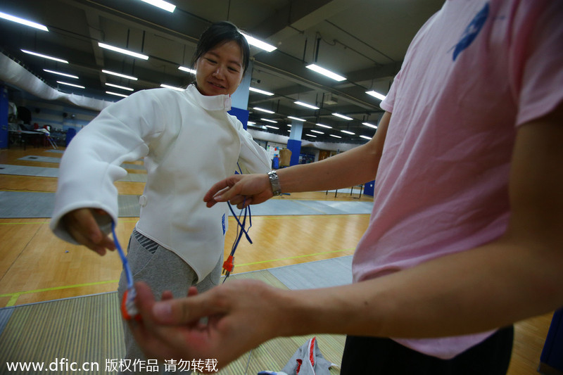 Fencing takes off in Shanghai
