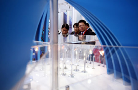 Eaton Showcases Power Management Technology at Auto Shanghai 2009