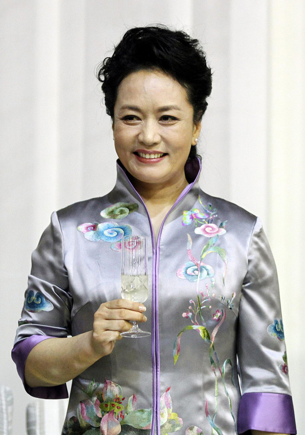 China's First Lady Peng's style
