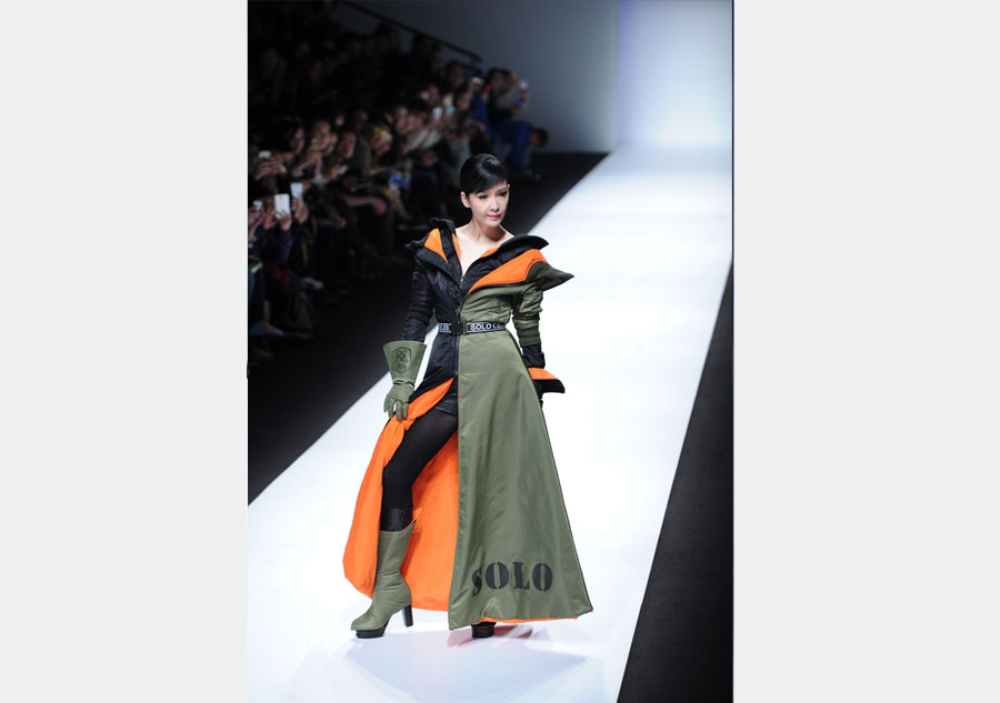 Vivian Chow shines Shanghai Fashion Week