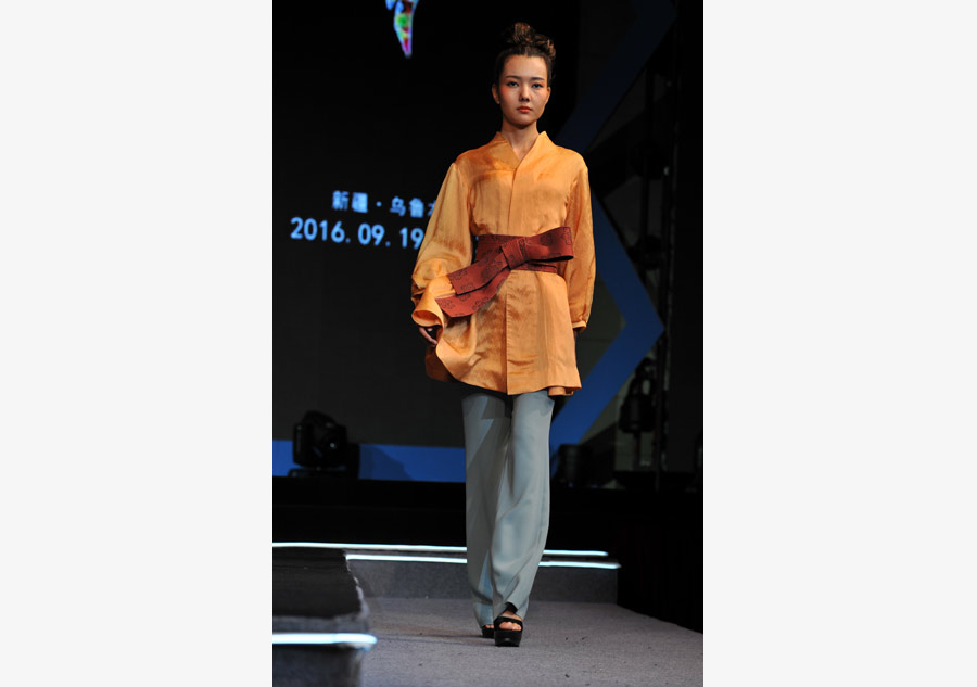 Chu Yan's creations presented at Asia-Europe fashion week in Urumqi