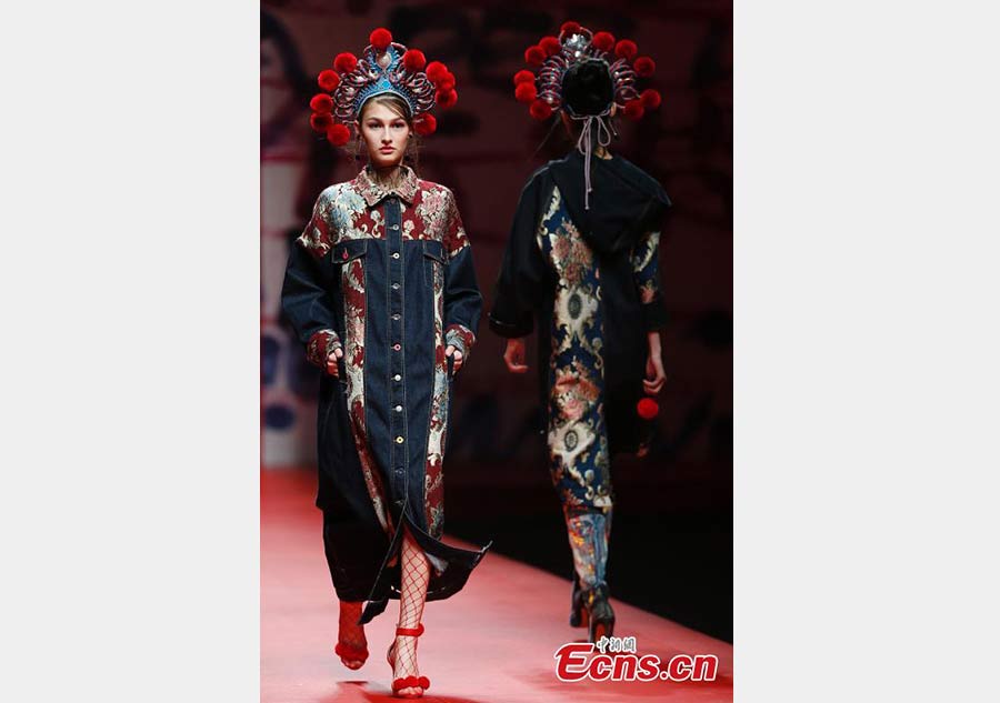 Fashion show blends Chinese and Western cultures