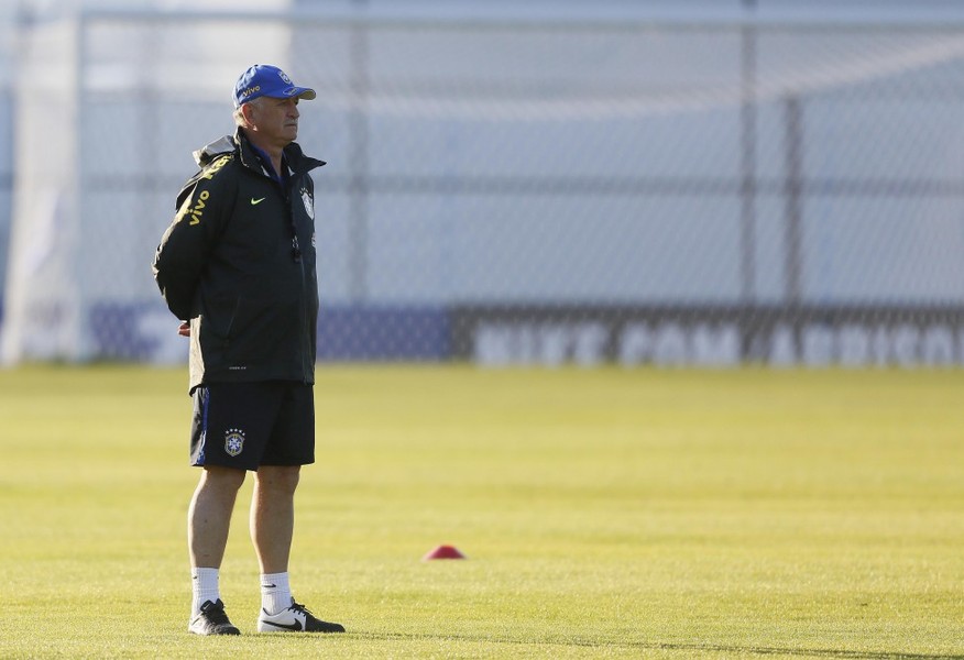 巴西隊(duì)長恢復(fù)參加合練 內(nèi)馬爾等人水中訓(xùn)練