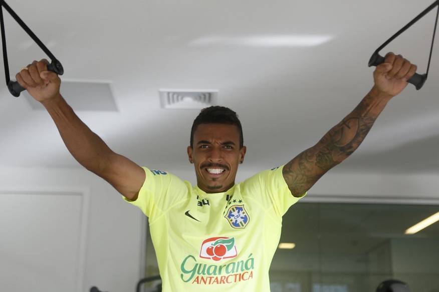 巴西隊長恢復參加合練 內馬爾等人水中訓練