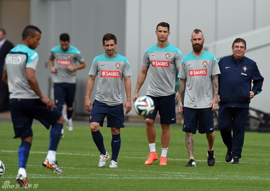葡萄牙備戰(zhàn)世界杯C羅跟訓(xùn)