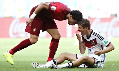 失控的佩佩 愚蠢的紅牌