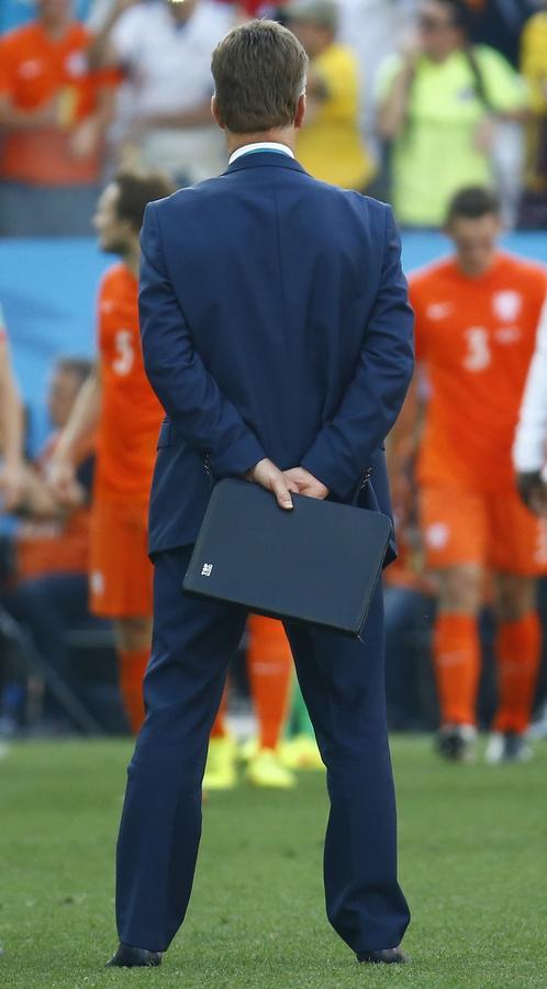 范加爾:我只想比對手多進一個球