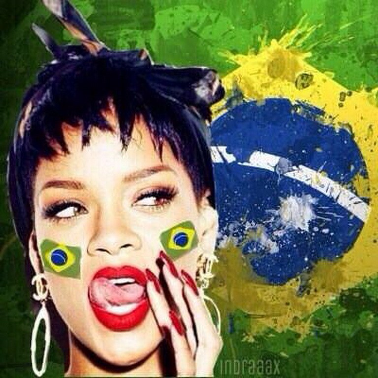 蕾哈娜為世界杯狂野 性感寫真力挺巴西隊(duì)