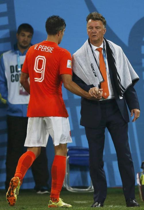 范加爾:踢點(diǎn)球找不著人