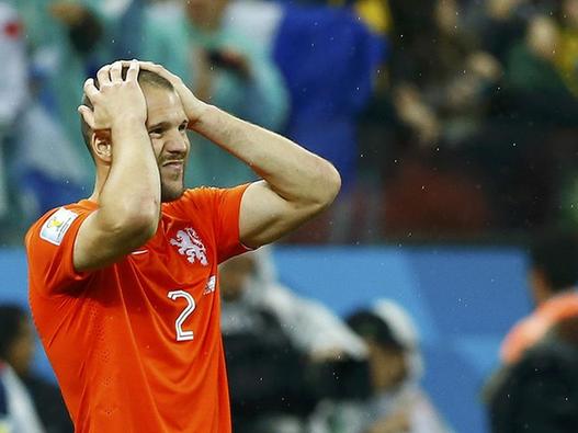 范加爾:踢點(diǎn)球找不著人