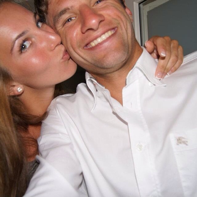 穆勒俏妻曬幸福照為老公戰(zhàn)決賽打氣