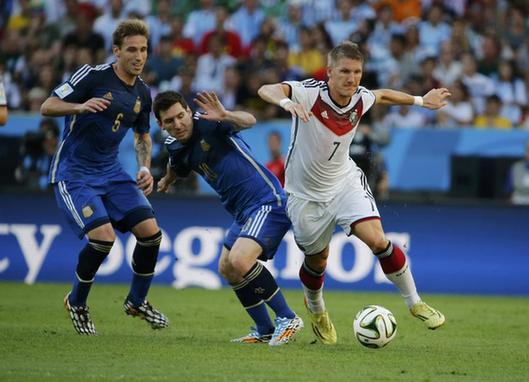 巴西世界杯決賽：德阿球員“二人轉”