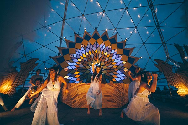 Festival celebrates drinking beer at sunset