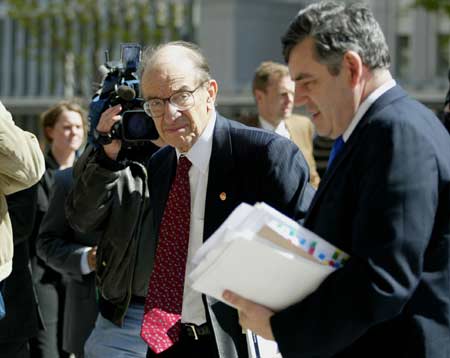 李若谷談影響世界經濟平穩增長的近期風險