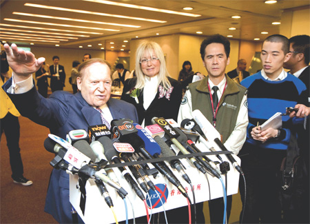 Sands China slumps 10.2% in trading debut