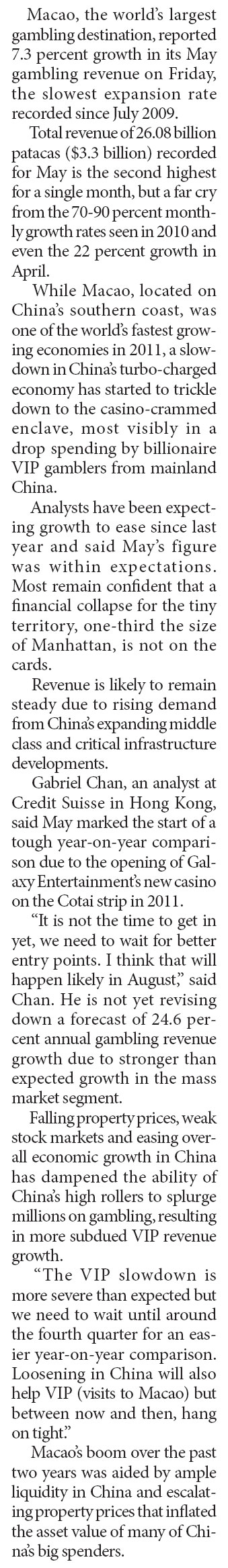 Macao gambling growth decreases