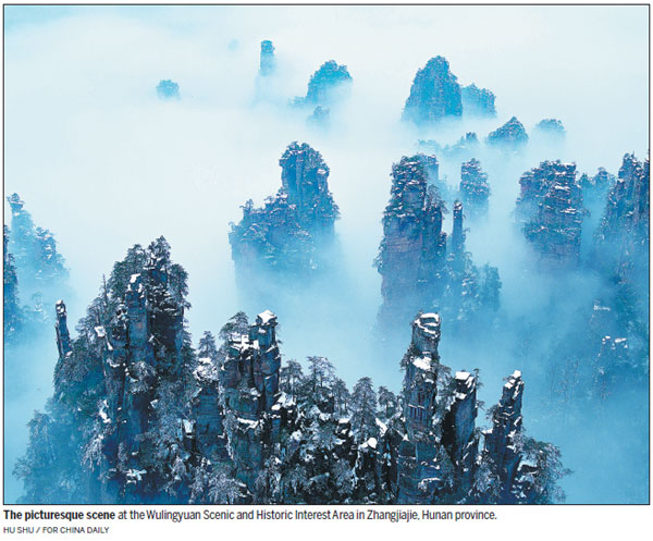 All-region tourism blooms in holiday heavyweight Hunan