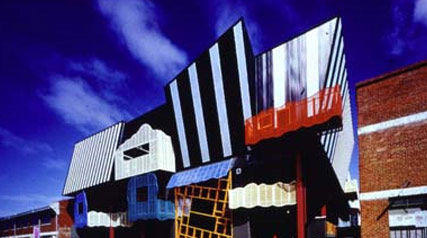 世界十五座最詭異的學(xué)校建筑