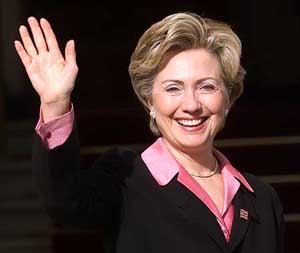 前第一夫人希拉里已募2000萬美元競選總統(tǒng)