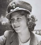 家書首曝英女王初戀情史 16歲戀愛極其崇拜男友