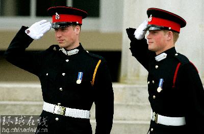 哈里王子軍校畢業(yè) 王室成員悉數(shù)到場
