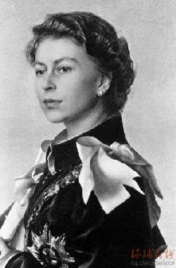 伊麗莎白二世女王的生平、資產、趣聞、愛情