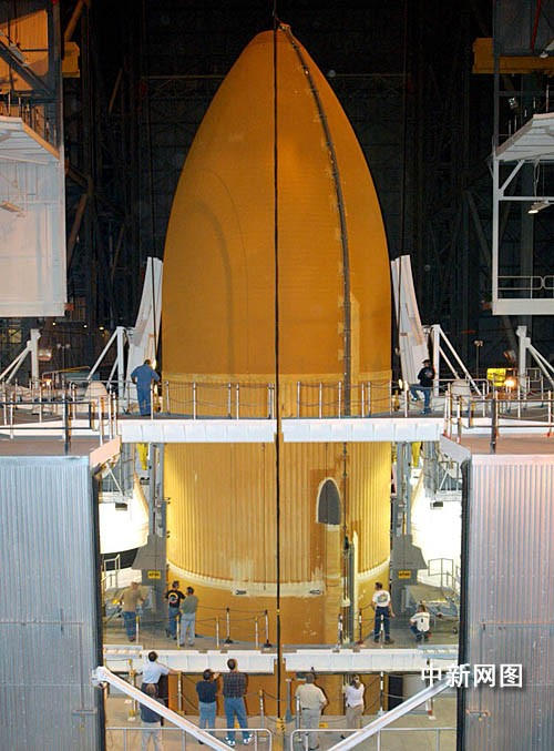 “發現”號燃料箱泡沫材料出現裂縫 再次推遲發射(圖)