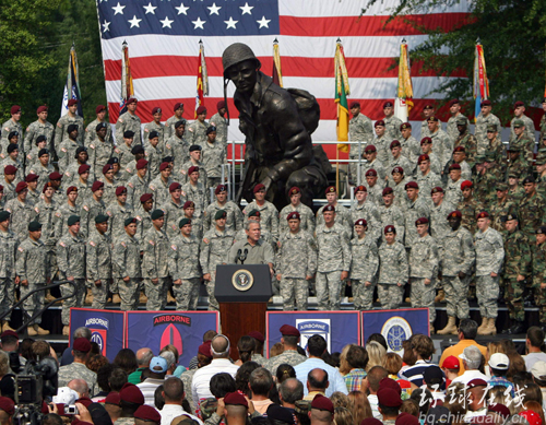 美國獨立日：熱鬧慶祝與特殊抗議（多圖）