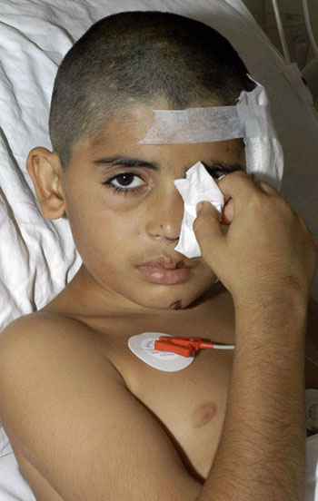 炸彈與眼淚——黎以兩處烽火 百姓同陷苦海