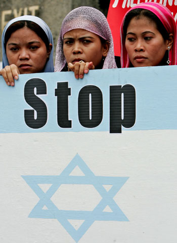 炸彈與眼淚——黎以兩處烽火 百姓同陷苦海