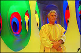 英充氣藝術品上了天 參觀者2死12傷