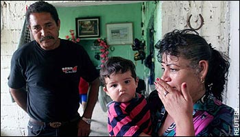 英雄抑或食人魔、走私犯？墨漂流獲救漁民喜憂參半