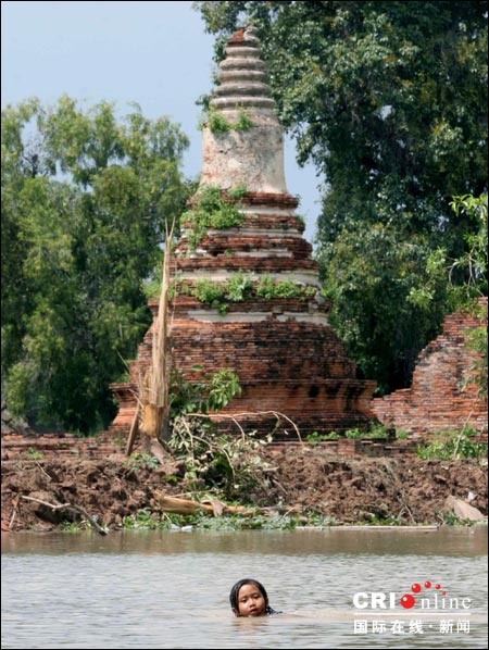 多年不遇洪水肆虐泰國 殃及古跡(組圖)