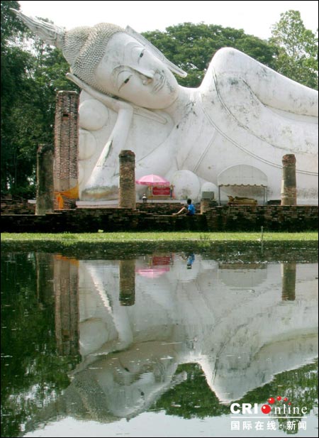 多年不遇洪水肆虐泰國 殃及古跡(組圖)