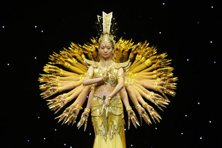 “千手觀音”綻放馬德里