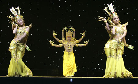 “千手觀音”綻放馬德里